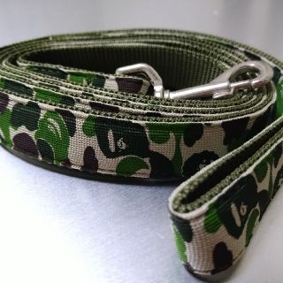 アベイシングエイプ(A BATHING APE)の新品　A BATHING APE 犬用リード　カモフラM　ア・ベイシング・エイプ(リード/首輪)