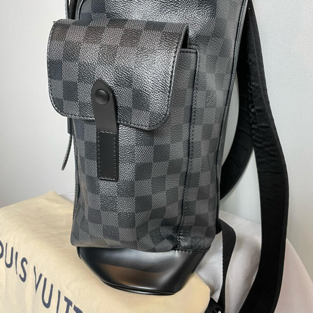LOUIS VUITTON(ルイヴィトン)のルイ・ヴィトン ダミエ グラフィット クリストファーPM メンズのバッグ(バッグパック/リュック)の商品写真
