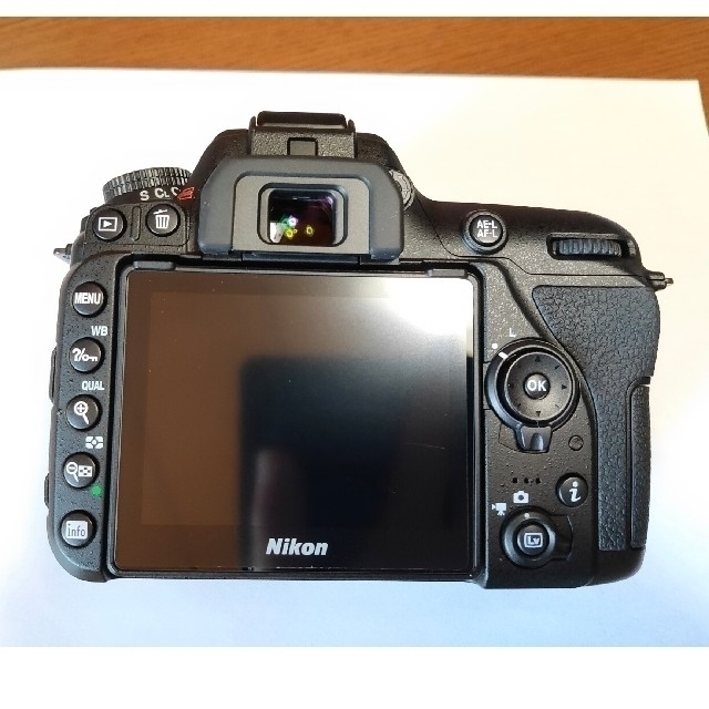 【たったの1050ショット】Nikon デジタル一眼レフカメラ D7500