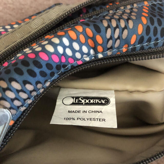 LeSportsac(レスポートサック)のレスポートサック　ポーチ レディースのファッション小物(ポーチ)の商品写真