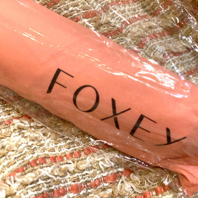 FOXEY(フォクシー)の【新品】Foxey 折りたたみ傘　ノベルティ レディースのファッション小物(傘)の商品写真