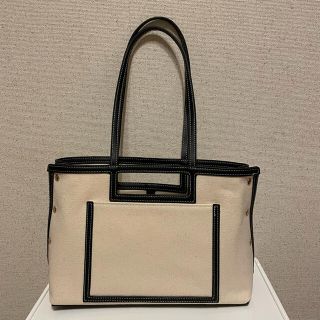 ザラ(ZARA)のZARA バッグ(トートバッグ)