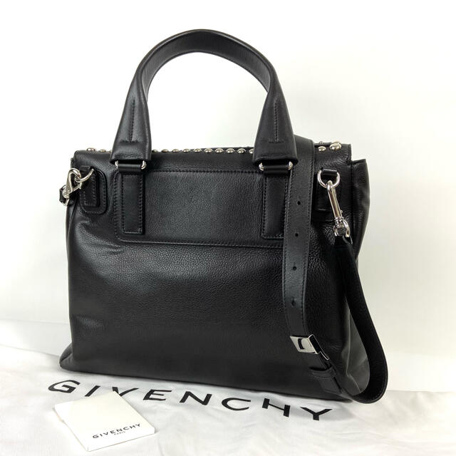 GIVENCHY - ✨未使用に近い✨ジバンシー ミディアム パンドラ ピュア