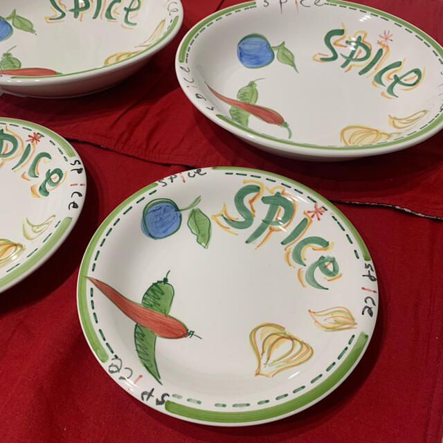 Spice K’s イタリアデザイン　イタリア製　皿2枚　小分け皿2枚