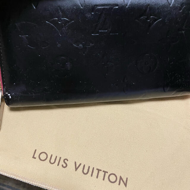 LVウォレットLouis Vuittonジッピーウォレット ラウンドファスナー