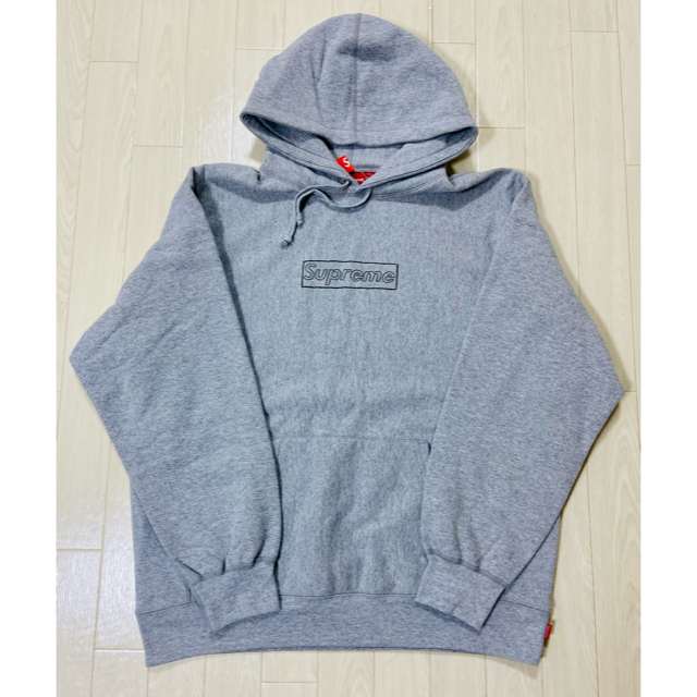 スウェットSupreme KAWS Chalk Logo Hooded