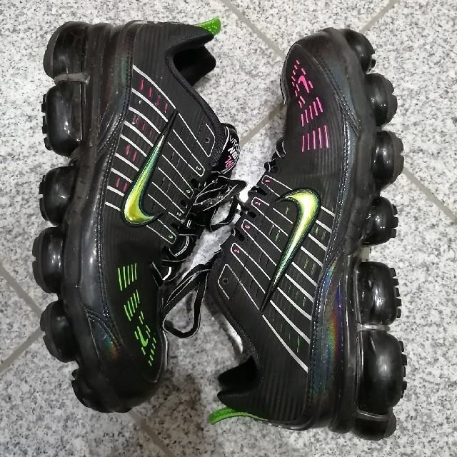 NIKE(ナイキ)のNIKE AIR VAPORMAX 360 ヴェイパーマックス メンズの靴/シューズ(スニーカー)の商品写真