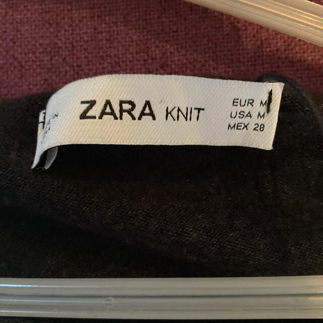 ZARA(ザラ)の新品タグ付きZARA 袖フリルフレアニット　ブラック レディースのトップス(ニット/セーター)の商品写真