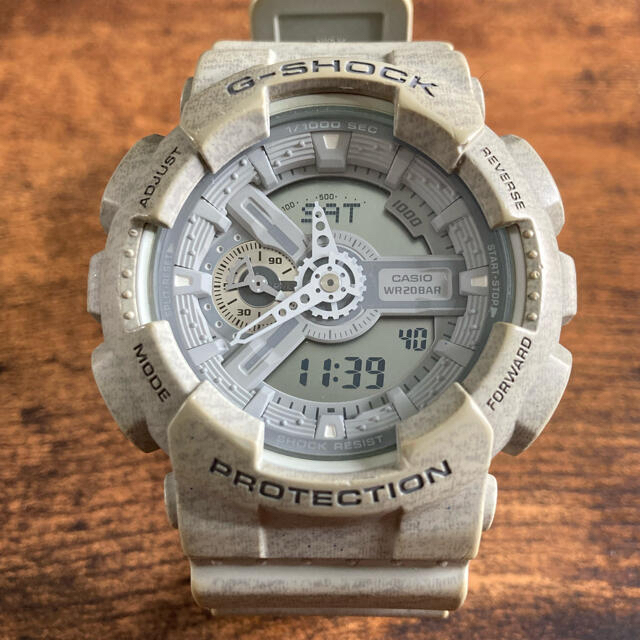 G-SHOCK GA-110HT へザードカラー腕時計