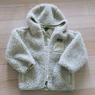 パタゴニア(patagonia)のパタゴニア　新品未使用　4T(ジャケット/上着)