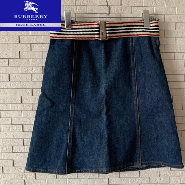 BURBERRY BLUE LABEL(バーバリーブルーレーベル)の【かっちゃま様専用】バーバリーブルーレーベル　デニムスカート ひざ丈スカート レディースのスカート(ひざ丈スカート)の商品写真