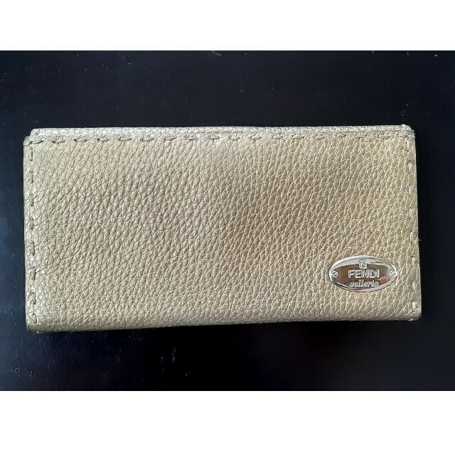 FENDI(フェンディ)のフェンディ　セレリア　長財布　ゴールド レディースのファッション小物(財布)の商品写真