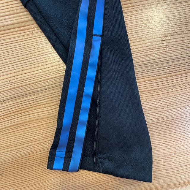 adidas(アディダス)のアディダス★パンツ★120 キッズ/ベビー/マタニティのキッズ服男の子用(90cm~)(パンツ/スパッツ)の商品写真