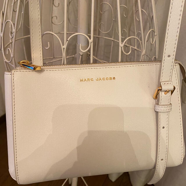 ショルダーバッグMARC JACOBS ショルダー　ホワイト　美品