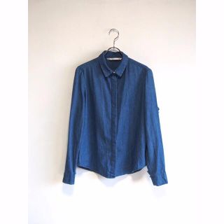 ザラ(ZARA)のZARA trf ザラ バックフリンジフリル デニムシャツ(シャツ/ブラウス(長袖/七分))