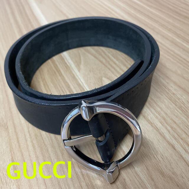 美品 グッチ GUCCI レザーベルト メンズ 黒 シルバー金具 再再販