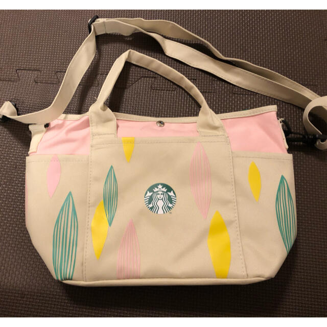 Starbucks Coffee(スターバックスコーヒー)の【台湾限定】スターバックス　保冷バッグ　ショルダー　トート レディースのバッグ(トートバッグ)の商品写真