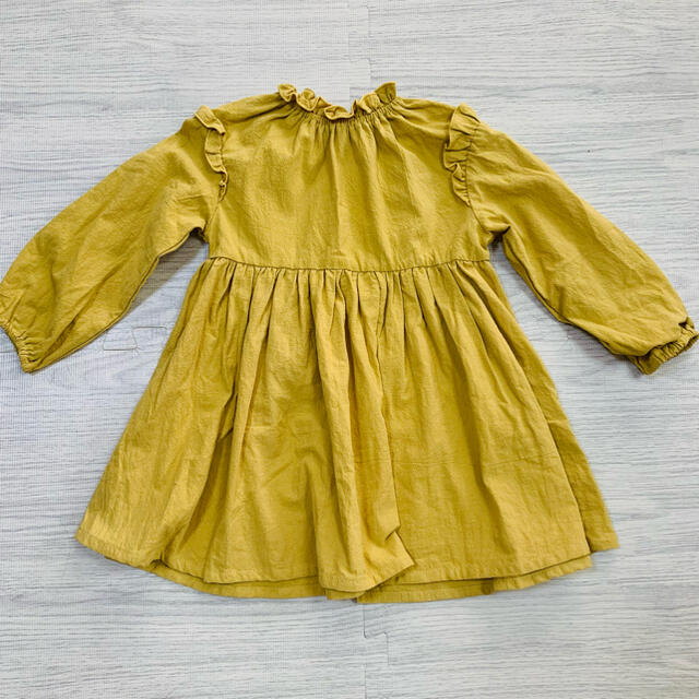 ワンピース キッズ 100 カラシ色 キッズ/ベビー/マタニティのキッズ服女の子用(90cm~)(ワンピース)の商品写真