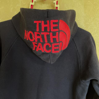 ザノースフェイス(THE NORTH FACE)のTHE NORTH FACE　ロゴ刺繍 パーカー(パーカー)