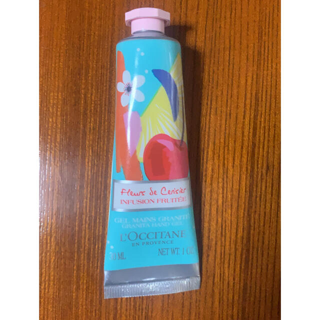 L'OCCITANE(ロクシタン)のロクシタン チェリーライム ジェリーハンドクリーム 30ml コスメ/美容のボディケア(ハンドクリーム)の商品写真