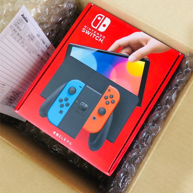 Nintendo Switch(ニンテンドースイッチ)の任天堂Switch本体 有機ELモデル ネオンブルー・ネオンレッド エンタメ/ホビーのゲームソフト/ゲーム機本体(家庭用ゲーム機本体)の商品写真