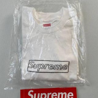 シュプリーム(Supreme)のsupreme kaws chalk logo tee m 新品未使用　box (Tシャツ/カットソー(半袖/袖なし))