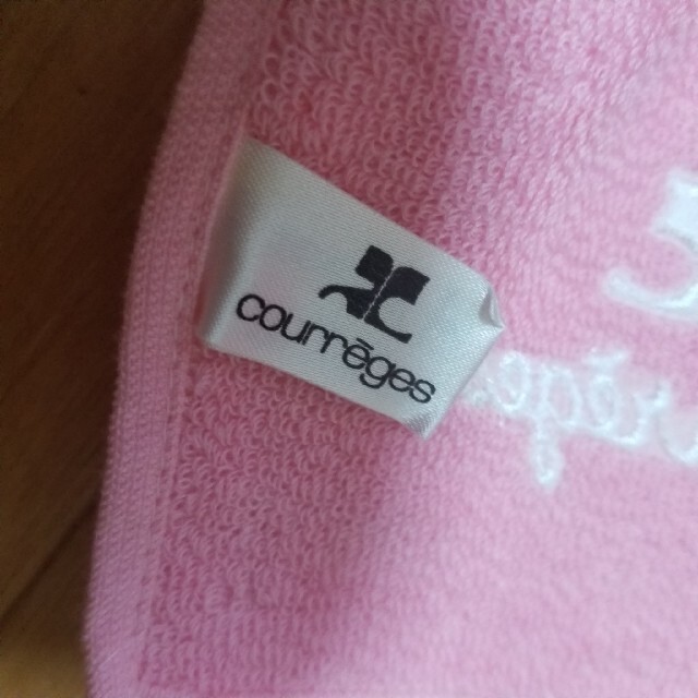 Courreges(クレージュ)のクレージュ　courregesポーチ付きハンカチセット レディースのファッション小物(ハンカチ)の商品写真