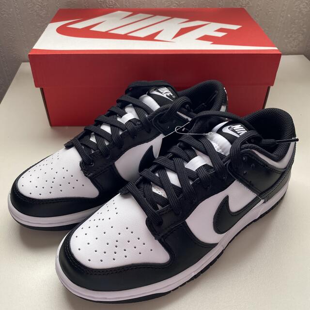 NIKE wmns DUNK low 24 black 黒 white 白