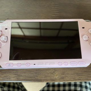 プレイステーションポータブル(PlayStation Portable)のPSP 本体(携帯用ゲーム機本体)