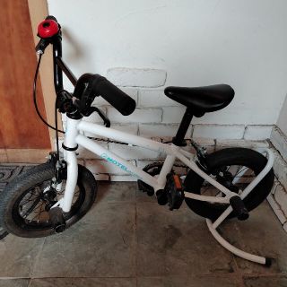 モーテル(Motel)のモーテルワークス12インチBMX(車体)