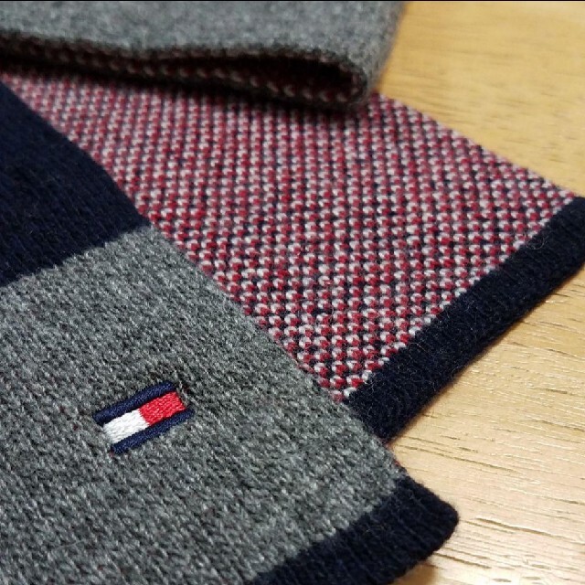 TOMMY HILFIGER(トミーヒルフィガー)の【新品未使用、入手困難！】トミーヒルフィガー　マフラー　ストール メンズのファッション小物(マフラー)の商品写真