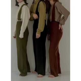 カスタネ(Kastane)のlawgy shoulder rib knit pants ニットパンツ(カジュアルパンツ)