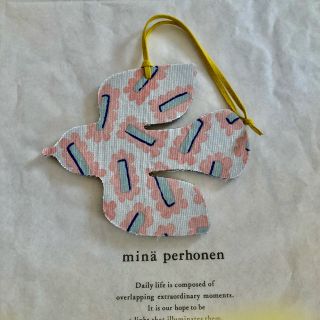 ミナペルホネン(mina perhonen)のミナペルホネン　ノベルティ　鳥チャーム　1つ(チャーム)