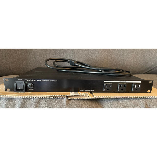 TASCAM パワーディストリビューター/コンディショナー AV-P250 正規品