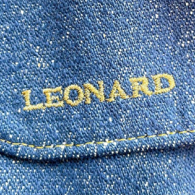 LEONARD(レオナール)のてるみん様専用✨レオナール  デニムジャケット 金ボタン 裏地総柄 レディースのジャケット/アウター(その他)の商品写真
