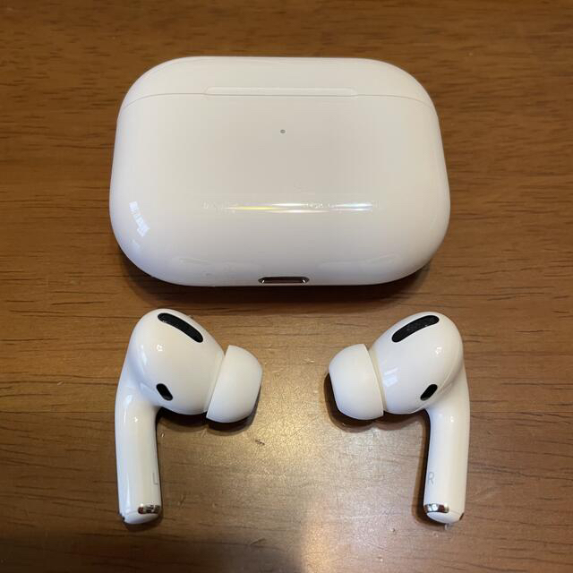 WHITE装着方式APPLE AirPods Pro MWP22J/A ノイズキャンセリング付