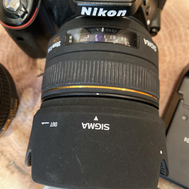 【専用】Nikon D5300 ズームレンズ　単焦点レンズ付き