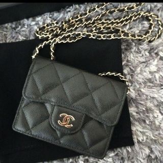 シャネル(CHANEL)のCHANEL シャネル　ミニチェーンウォレット　キャビアスキン(その他)