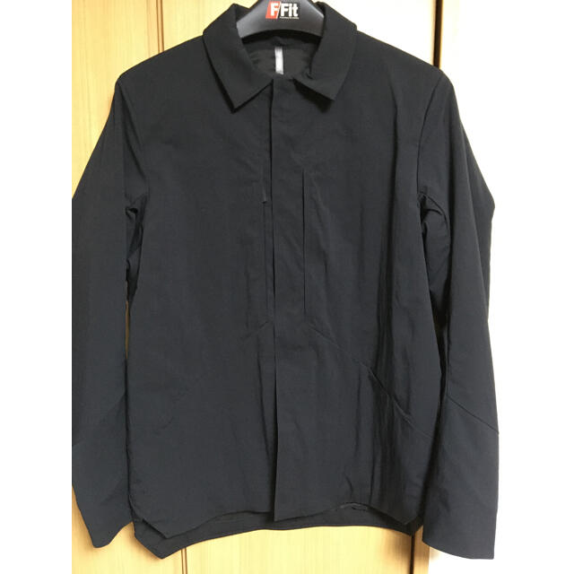 ARC'TERYX(アークテリクス)のARC'TERYX VEILANCE  Mionn IS Overshirt メンズのトップス(シャツ)の商品写真