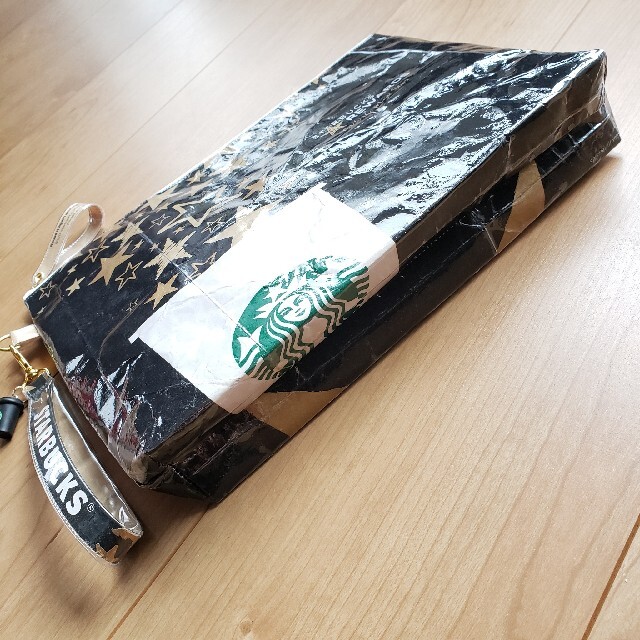 Starbucks Coffee(スターバックスコーヒー)のハンドメイド 紙袋リメイクポーチ スターバックスビッグポーチ ストラップ付スタバ ハンドメイドのファッション小物(ポーチ)の商品写真