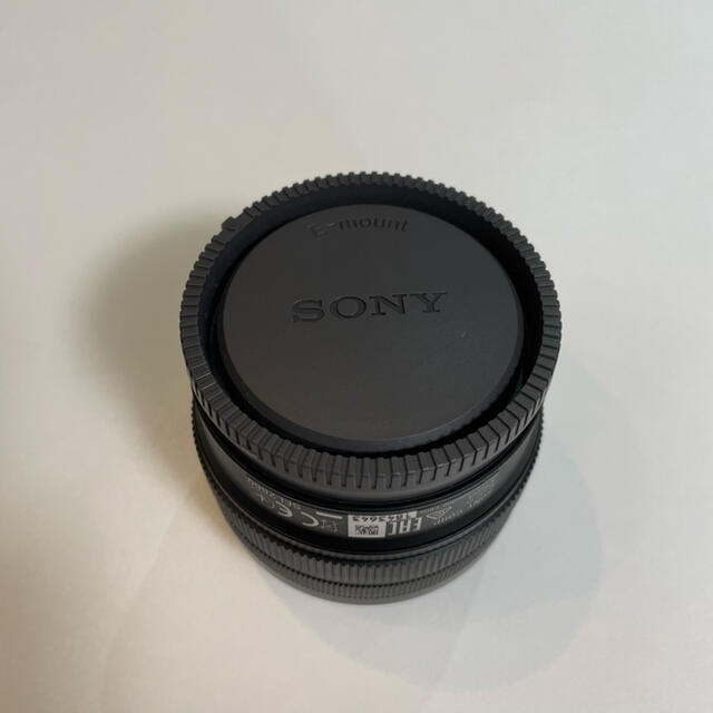 SONY(ソニー)の【新品同様】SONY FE28-60mm F4-5.6 SEL2860 スマホ/家電/カメラのカメラ(レンズ(ズーム))の商品写真