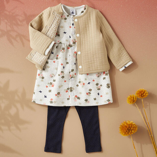 PETIT BATEAU(プチバトー)の新品未使用  プチバトー  フラワープリント  ワンピース  24m キッズ/ベビー/マタニティのキッズ服女の子用(90cm~)(ワンピース)の商品写真