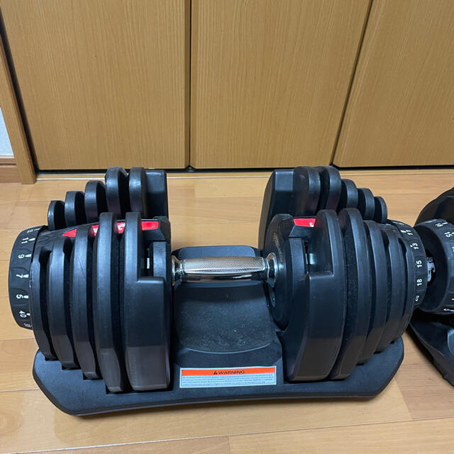 可変式ダンベル40kg×2（ライトニング様専用） スポーツ/アウトドアのトレーニング/エクササイズ(トレーニング用品)の商品写真