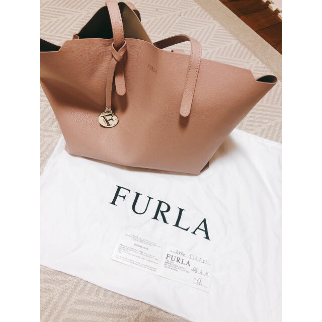 FURLA フルラ　トートバッグ