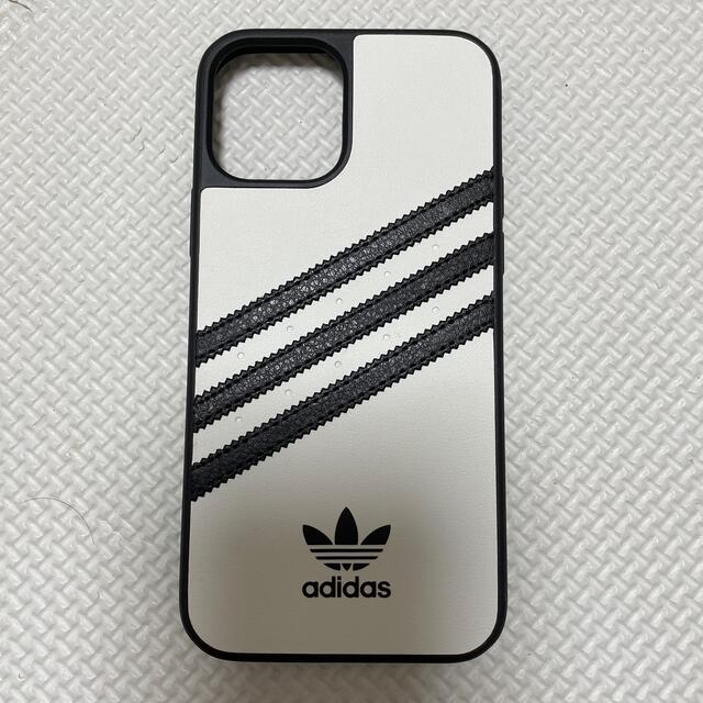 adidas(アディダス)のiPhoneケース12 スマホ/家電/カメラのスマホアクセサリー(iPhoneケース)の商品写真