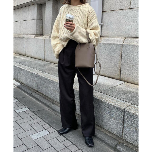 Kastane(カスタネ)の【2021AW 美品】amiur compact straight pants レディースのパンツ(カジュアルパンツ)の商品写真