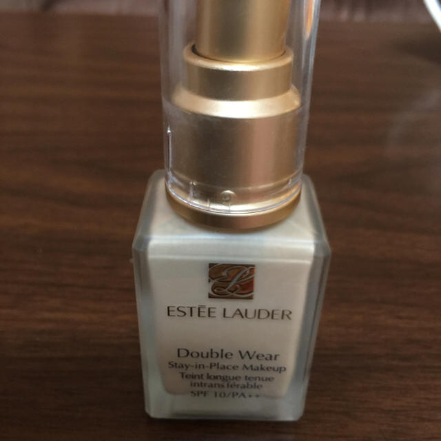 Estee Lauder(エスティローダー)のESTEE LAUDER  Double Wear コスメ/美容のベースメイク/化粧品(ファンデーション)の商品写真