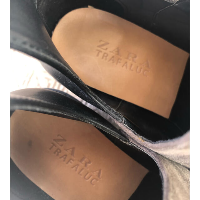 ZARA(ザラ)のZARA ショートブーツ　36 グレー　バイカラー レディースの靴/シューズ(ブーツ)の商品写真