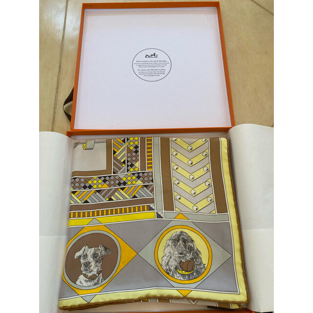 Hermes - 新品エルメスColliers et Chiens scarf 90