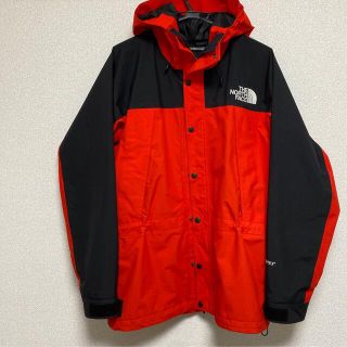 ザノースフェイス(THE NORTH FACE)のノースフェイス　マウンテンライトジャケット　ファイアリーレッド　Ｍ(マウンテンパーカー)